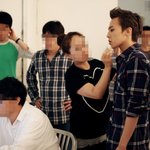 촬영 모니터링하는 <b>스타</b>들