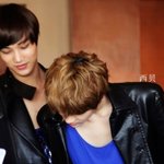 [EXO] 큰애기가 <b>차녀</b>리면 작은애기는 ㄴㄱ