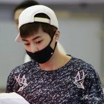 [시우민] 공항 고화질 봤어??못본사람 여기~