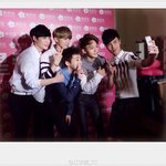 [시우민] <b>이사진</b> 민석이 귀엽지? 