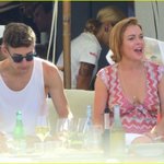 음악에 <b>심취</b>한 린제이 로한