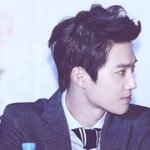 [EXO] <b>턱선</b>봐라ㄷㄷ
