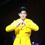 [EXO] 변백현 뮤지컬<b>사진</b>...이거 얘<b>대포</b>가찍은거마즘?