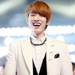 매력적인 男아이돌의 환한 <b>잇몸</b> 웃음
