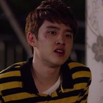 [EXO] 디오 <b>반팔티</b>에 어깨뽕 ㅋㅋㅋㅋㅋㅋㅋ