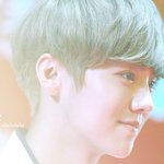 [EXO] 루한이 얼굴보면 나도 모르게 <b>한숨</b>