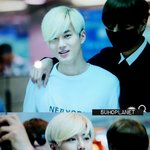 [EXO] <b>마카</b>칠은 아닌거 같은데ㅋㅋㅋㅋ