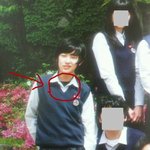 [찬열] <b>박찬열</b> 과사에도 검은티사랑돋네