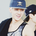[EXO] 운동화 살건데 추천 좀 해주라~!~!!~!~!~