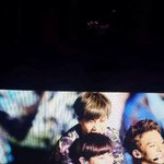 [카이] 이제 찬열이형한테 <b>매달</b>림