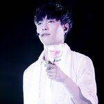 [EXO] <b>이</b>씽<b>씨</b>가 나한테 꽃 주면 좋겠다