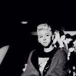 [EXO] 아찔하게 뻗은 곡선