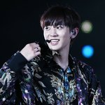 [EXO] <b>박찬</b>열폰뺏어라