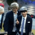 [EXO] 애들아 겨드랑이 털 귀찮으면