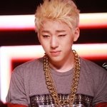 아이돌들의 어딘가 <b>음흉</b>한 표정