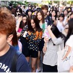 [레드벨벳]  출근하는 레드벨벳 인기 <b>실감</b>중....