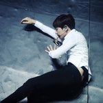 [EXO] 어두컴컴한 고통의 <b>그늘</b>위