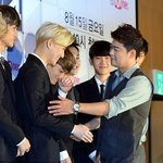 [백현] 백현이 너무말랐어..