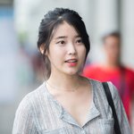 [아이유] <b>지은</b>짱 이 니트 어디껀지 아시는분!
