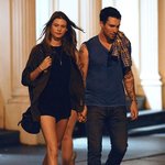 결혼하는 <b>애덤</b>...