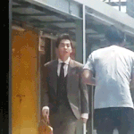 [시우민] mcm가을<b>화보</b>촬영 현장 직찍 움짤