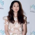 [패셔니스타] 나이는 달라도 청순<b>스멜</b> 비슷한 송윤아vs정려원??