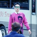 더운날에도 맨투맨입는 <b>피오</b>