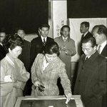 박정희, 그는 누구인가 ⑬ → ‘유신, 형법전 정의에 맞는 <b>내란</b>’