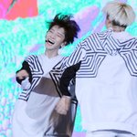 [EXO] 행복이 찬열이 <b>미소</b>