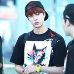 [방탄소년단] 석진이 <b>종교</b> 뭔지 아는 사람?