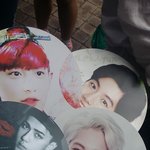 [EXO] 이번 <b>SM</b>콘서트 나눔부채 존나예뻐...