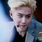 [EXO] 준면이 아직도 여장의<b>잔상</b>이 남아있는거같아ㅠㅠ