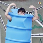 [EXO] <b>드럼통</b> 타어ㅋㅋㅋㅋㅋ