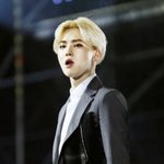 [EXO] <b>머릿속</b>에 준희뿐이니 수호로 정화시키겠어..