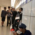 [EXO] 여기 살아서 지나갈 수 있는 애들 들어와봐
