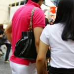 [남자의심리] 남자가 여친<b>가방</b> 들어주는 이유?.jpg