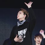 [EXO] 오세훈씨 선거<b>유세</b>하는 짤