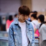 [EXO] 헐 경수 오늘 청<b>자켓</b>