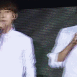 [시우민] 140817 피터팬 시우민 <b>with</b>경수 (움짤)