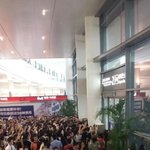 [EXO] 출국할때 <b>공항</b> 상황;;