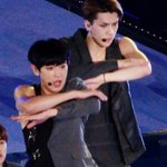 [EXO] <b>찬열이</b>요새 어깨 쩔어서 올ㅠㅠ했었는데