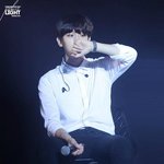 [백현] 광고주님 애들 광고비좀 더 주세요