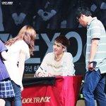 [EXO] 크리스 <b>이사진</b>만보면 팬한테 잘해주는거같음 