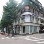 (<b>가로수</b>길 맛집) <b>가로수</b>길 맛집 디저트카페 투더디프런트