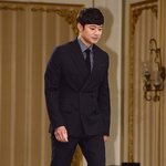 아직까지 아이같은 천정명외모