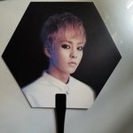 [exo] 이 시우민<b>부채</b> 진품임? 헣.....