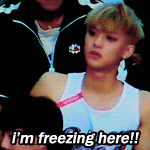 [EXO] 나 추훠!!!<b>외투</b> <b>외투</b>!!