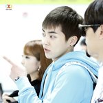 [시우민] 140822  <b>인천</b>공항 출국 고화질 한장 !!! 