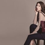 가을<b>여인</b>으로 돌아온 수지의 가방화보