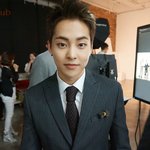 [시우민] 아이비<b>클럽</b> 비하인드 촬영컷 시우민